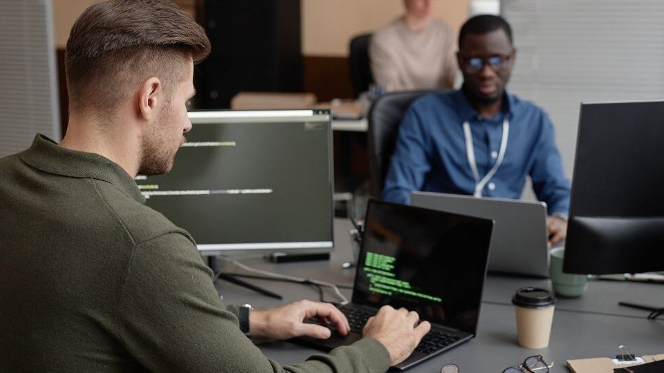 Top 7 IT Compliance Mistakes Small Businesses Still Make in 2025